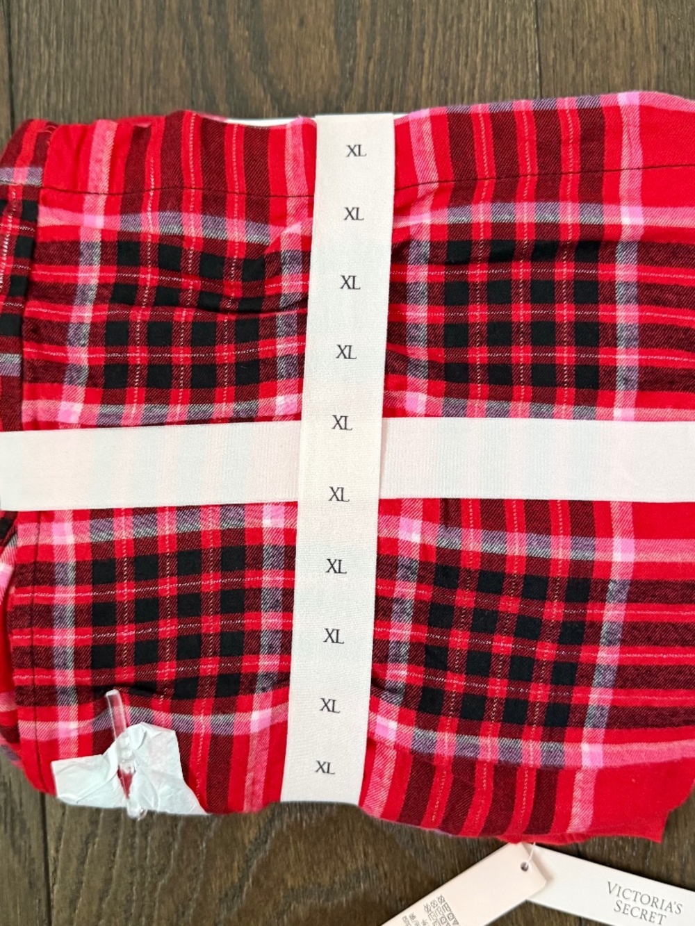 NWT Victoria's Secret Red Plaid Flannel Pajama Set XL Holiday Rhinestone Logo - Picture 2 of 5